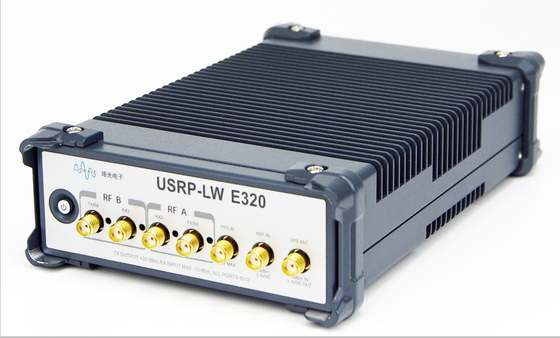 Ettus USRP E320 संगत। USRP-LW E320 2T2R आरएफ 70 मेगाहर्ट्ज-6 GHz 56 मेगाहर्ट्ज BW प्रत्येक 12-बिट एडीसी / डीएसी USRP सॉफ्टवेयर परिभाषित रेडियो डिवाइस